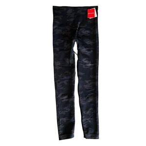 SPANX Look At Me Now Leggings